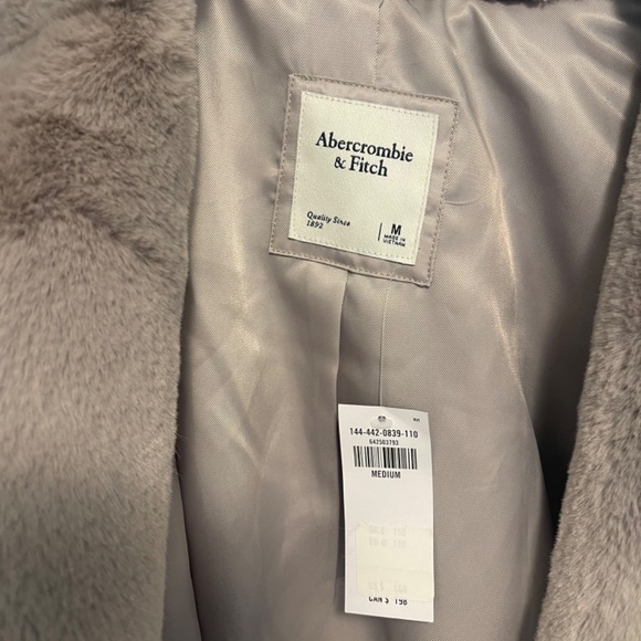 Abercrombie & Fitch Luxe Faux Fur Large Collar Coat Gray Brown NWT Retail $160 - Picture 5 of 10
